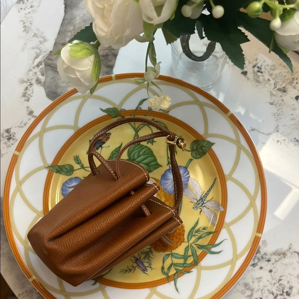 Hermes Brown Mini Bag with High-Quality Leather and Clean Stitching - Picture 11 of 12